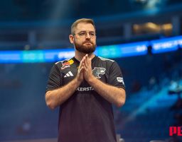 Aval pra noiva liberar mais uma partida de cs